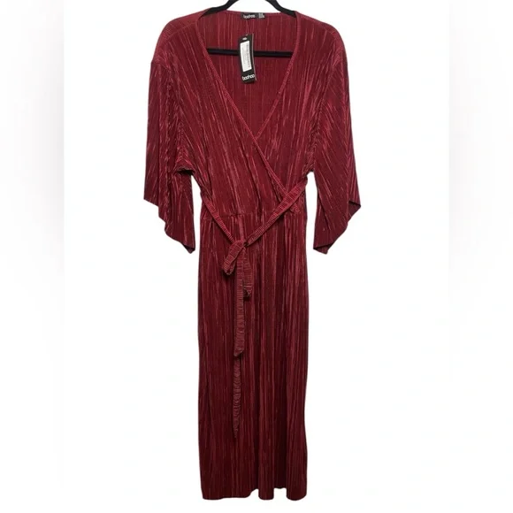 Boohoo | Dresses | Nwt Boohoo Plus Berry Plisse Midi Wrap Dress Size 2 |  Poshmark